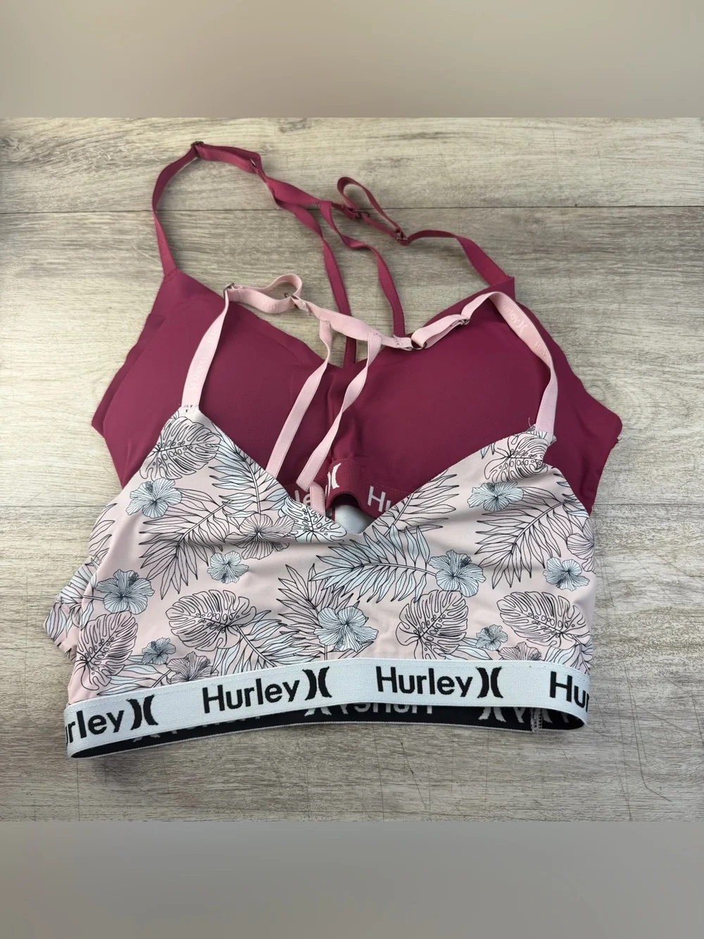 Women 2 Pack Hurley Sports Bra Size Medium Racer Back Adjustable